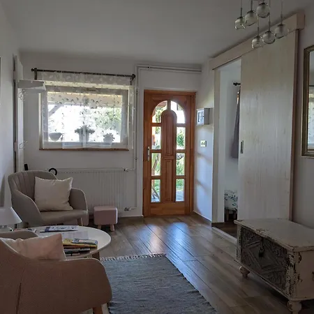 Gabi Haza Holiday home Balatonalmadi